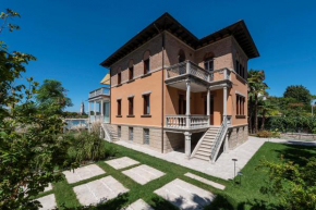 Ca' delle Contesse - Villa on lagoon with private dock and spectacular view